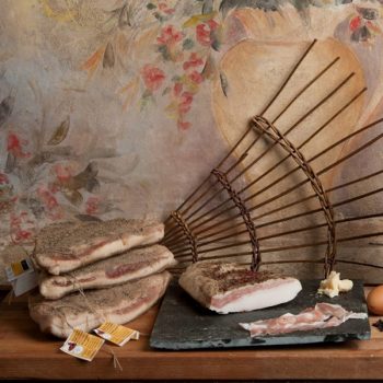 Guancialetto decorato